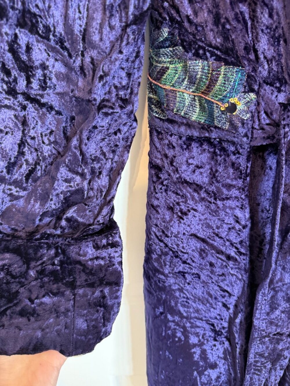 Luxurious purple crushed velvet long robe with beaded waist detail. - Picture 3 of 8